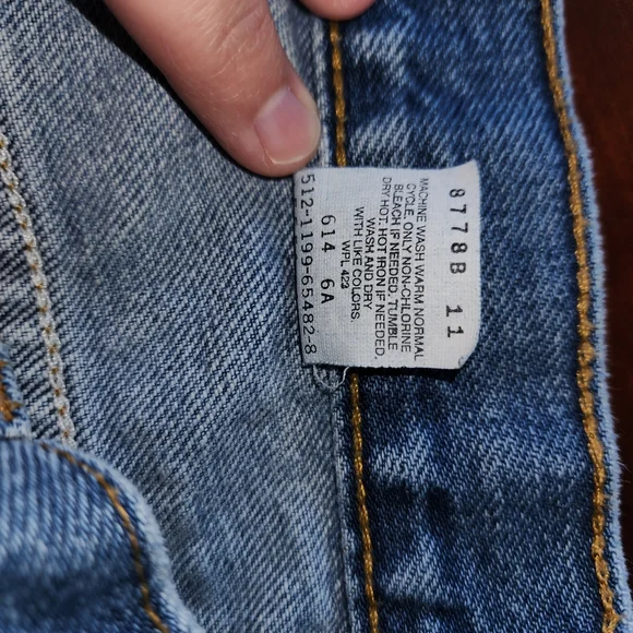 Vintage Levis Jean Shorts 550 Blue Jeans  Cut Off Light Blue Made USA Women's 10 - Picture 12 of 14